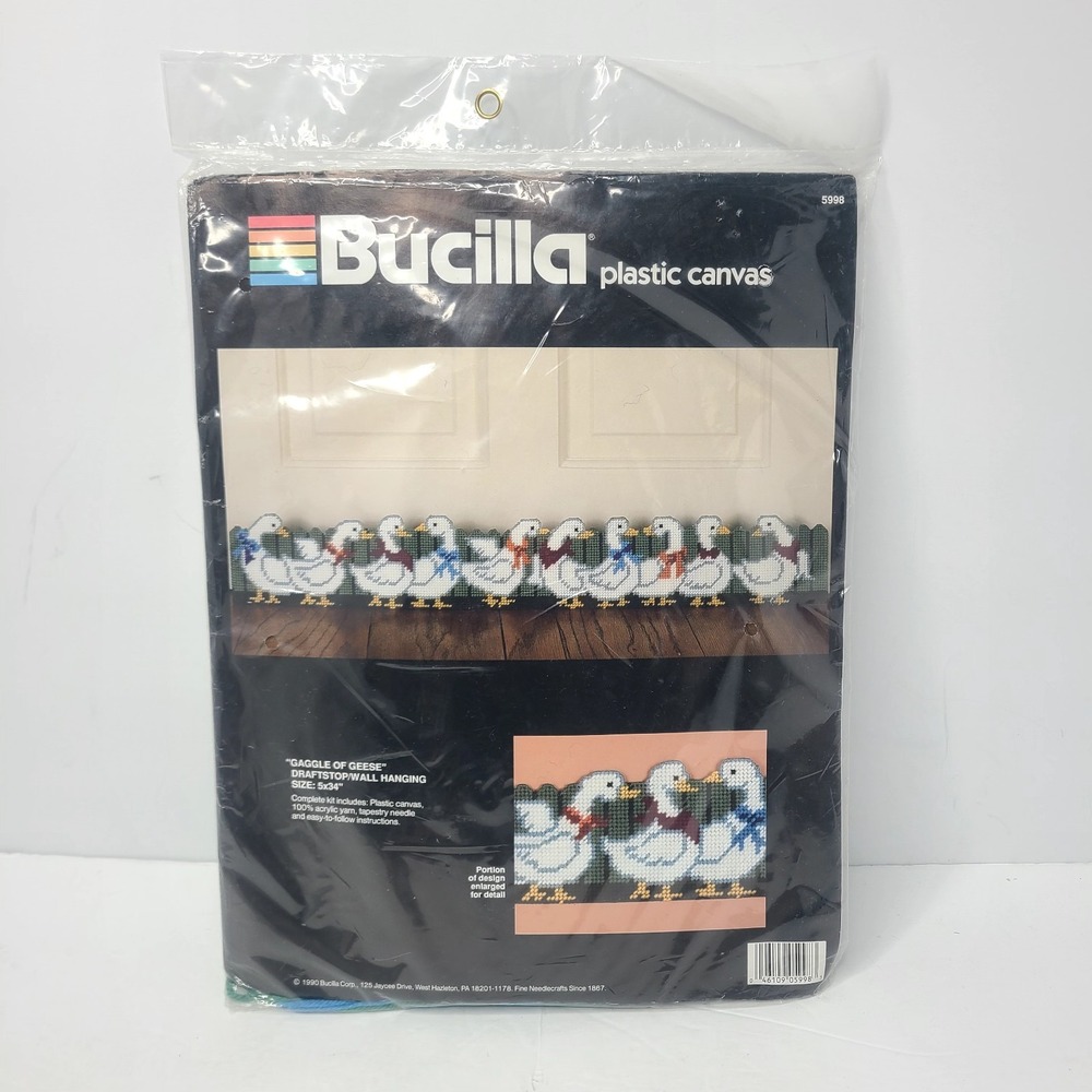 NOS 1990 Bucilla Gaggle of‎ Geese 5998 Plastic Canvas Kit Draftstop Wall Hanging